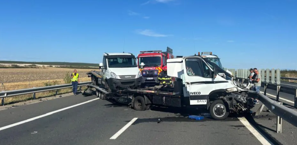 Grav accident pe A1. Un bărbat, încarcerat între fiarele contorsionate