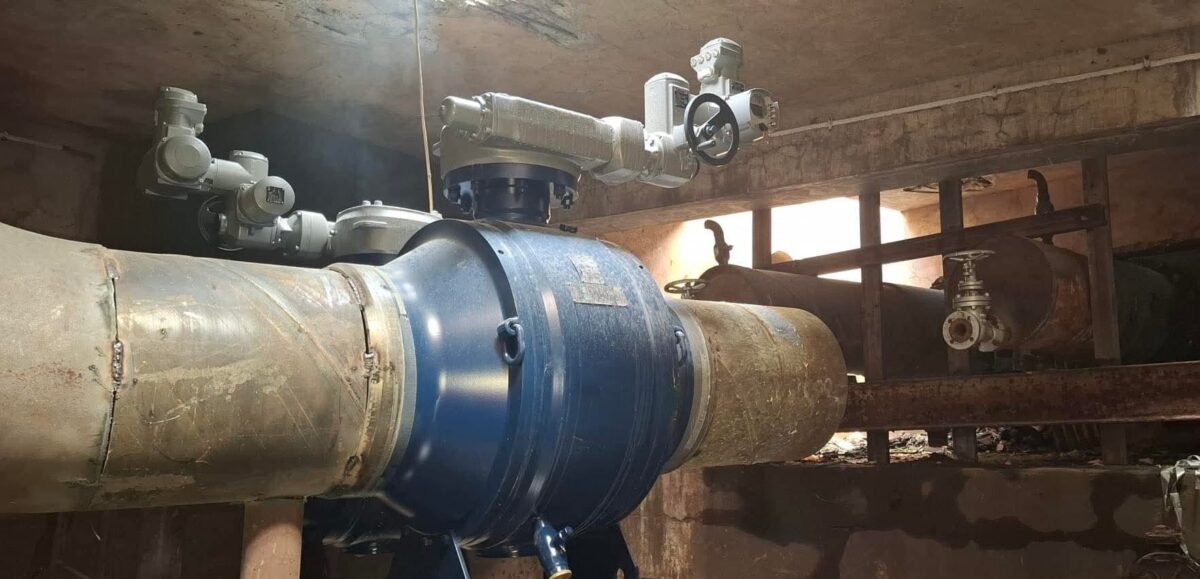 Apa caldă, în continuare o problemă pentru București. Reparațiile mai rău au stricat