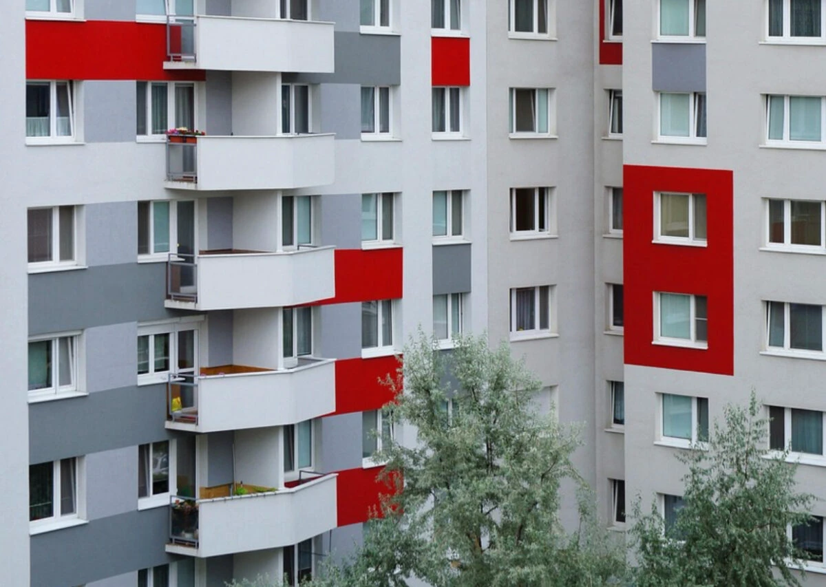 Asociația, obligată să achite chiria pentru un apartament nelocuibil. Drepturile mai puțin cunoscute ale proprietarilor