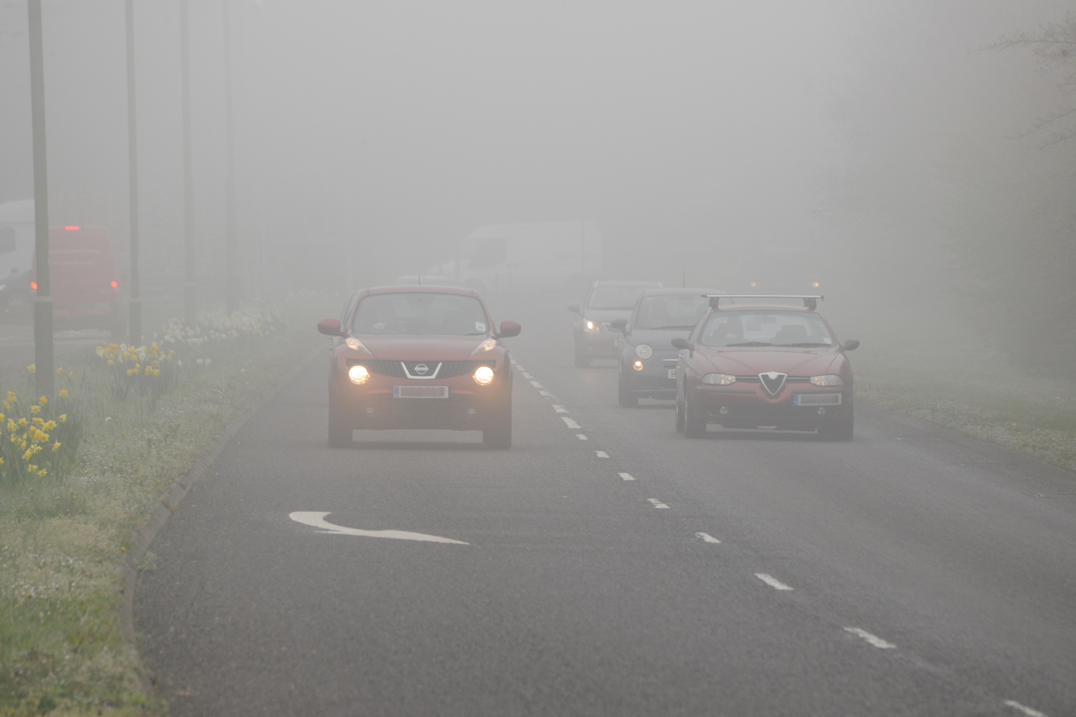 Ceață densă în mai multe județe din țară. Se circulă în condiții de vizibilitate redusă