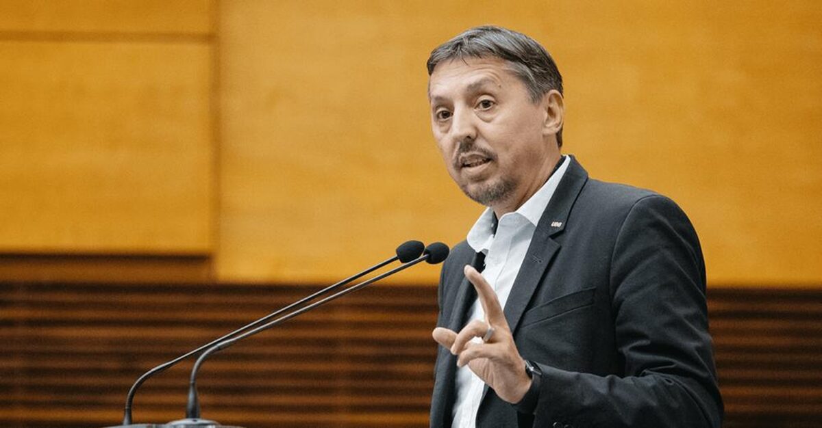 Modificări majore la liceu. Daniel David rescrie programa după modelele internaționale