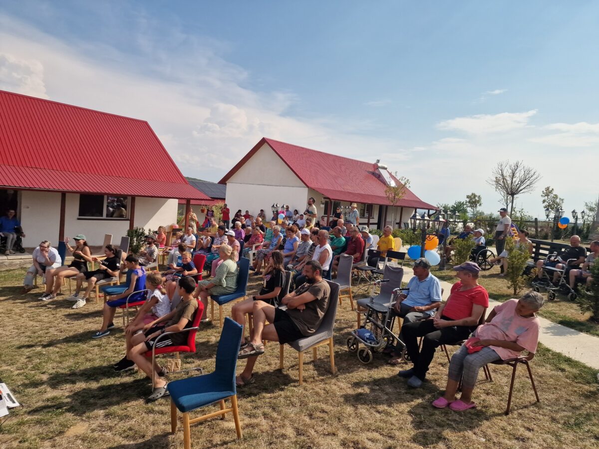 Un bolnav de schizofrenie, care și-a ucis tatăl, externat din Spitalul de Psihiatrie și Măsuri de Siguranță Ștei, pe străzi