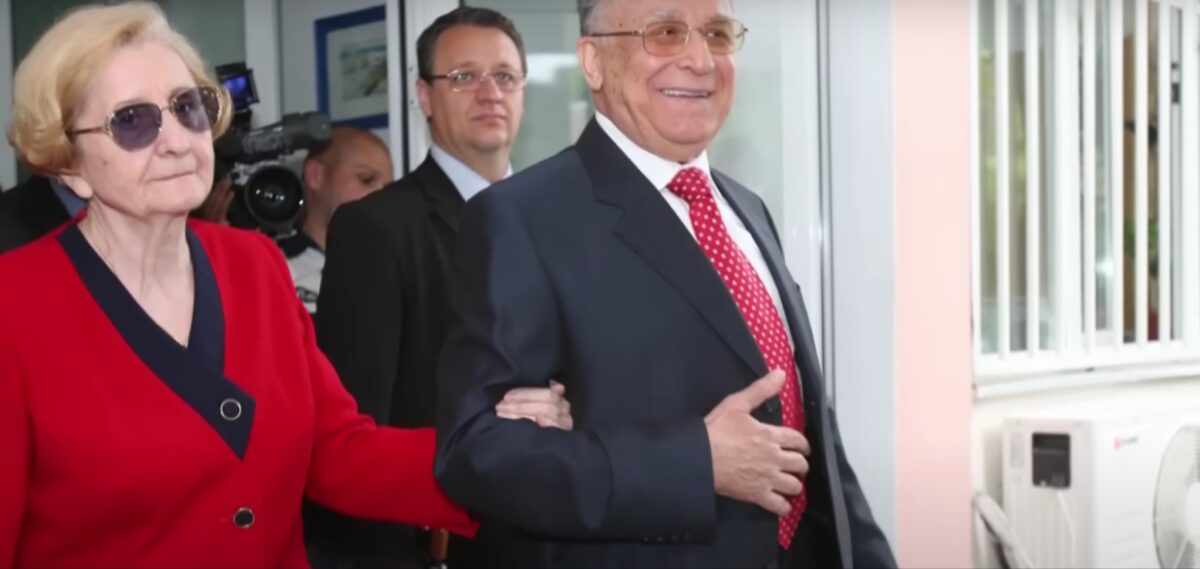 Nina Iliescu, grav bolnavă după trei săptămâni de la moartea lui Iliescu. Decizia pe care a luat-o după funeralii