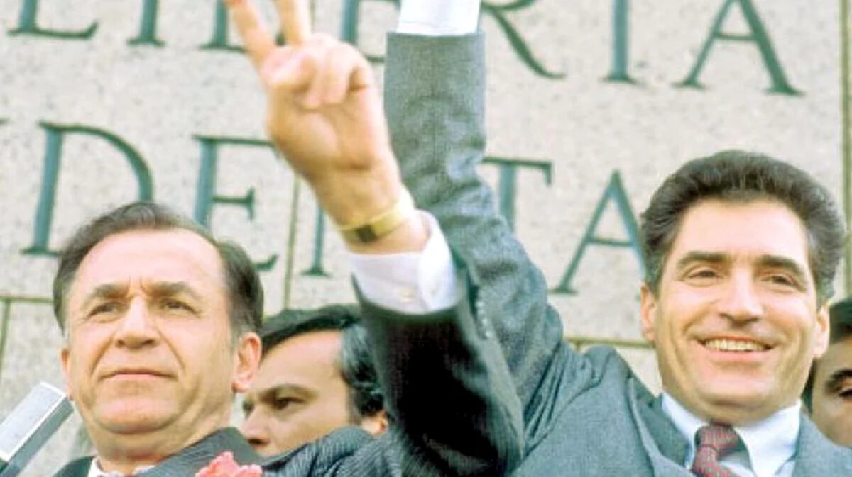 Ion Iliescu, 3.846 de zile la conducerea României. De la Revoluție la dosare penale