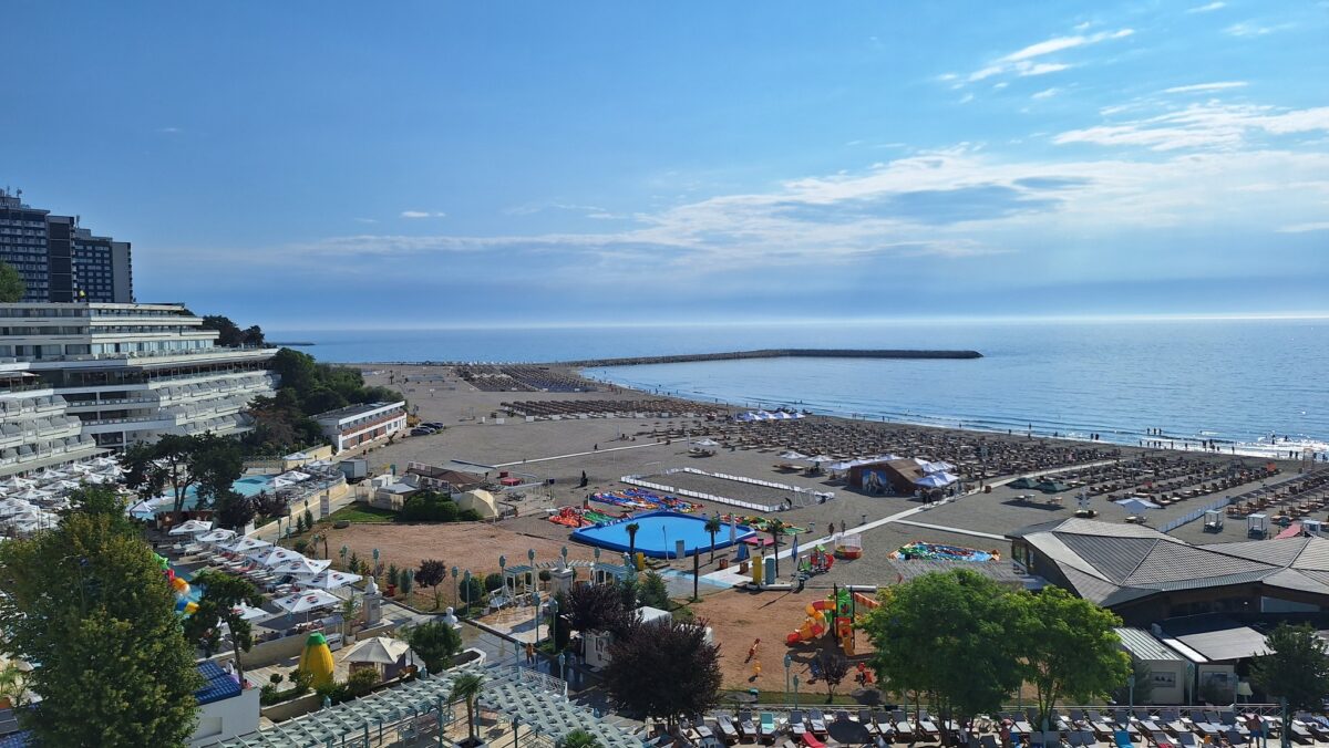 „Litoralul pentru toți” a început cu prețuri reduse între 50-60% față de vârful sezonului