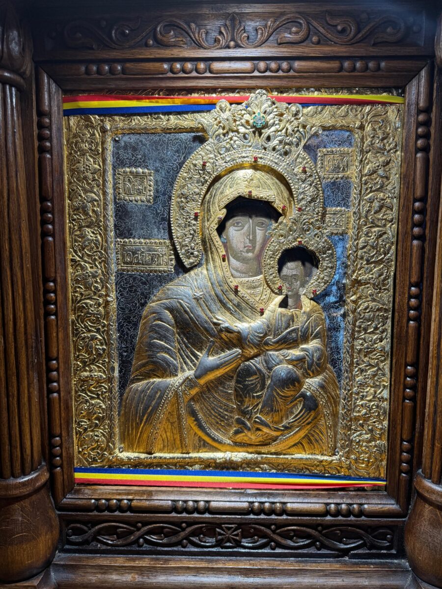 Icoana făcătoare de minuni de la Glavacioc ajunge în Capitală. Programul slujbelor