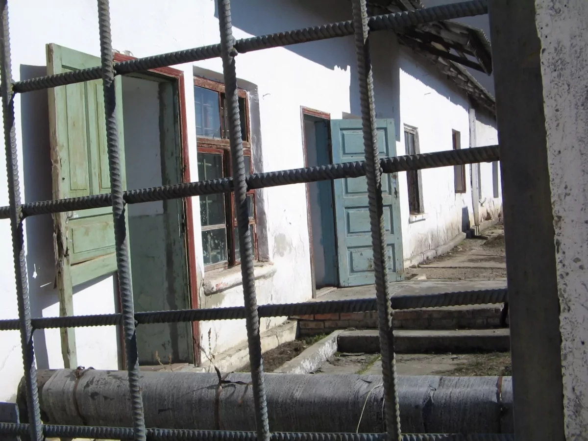 Sperietoarea rusească din închisorile moldoveneşti. Pericolul din partea unor autorităţi interlope. Video