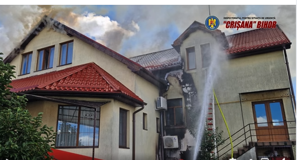 Primăria din Petreu, cea mai nouă comună bihoreană, în flăcări