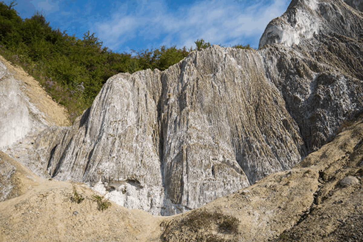 Meșteșuguri rare, locuri magice și oameni care inspiră. Cum renaște Praidul după inundații