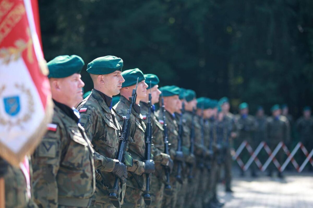 Drone rusești doborâte în Polonia. Oficialii cer reuniune la ONU și restricționează traficul aerian