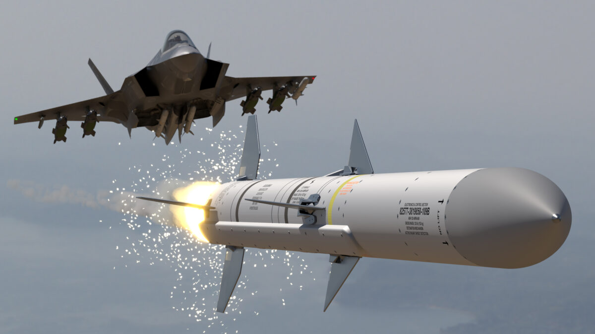 SUA accelerează producția de rachete pentru un potențial conflict cu China