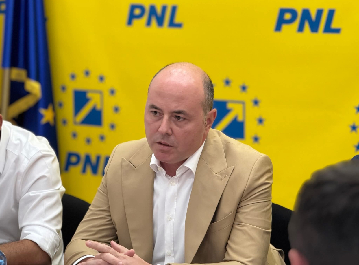 Întâlnire de taină între un influencer și un lider politic. Cu cine s-a văzut la cafea Alexandru Muraru