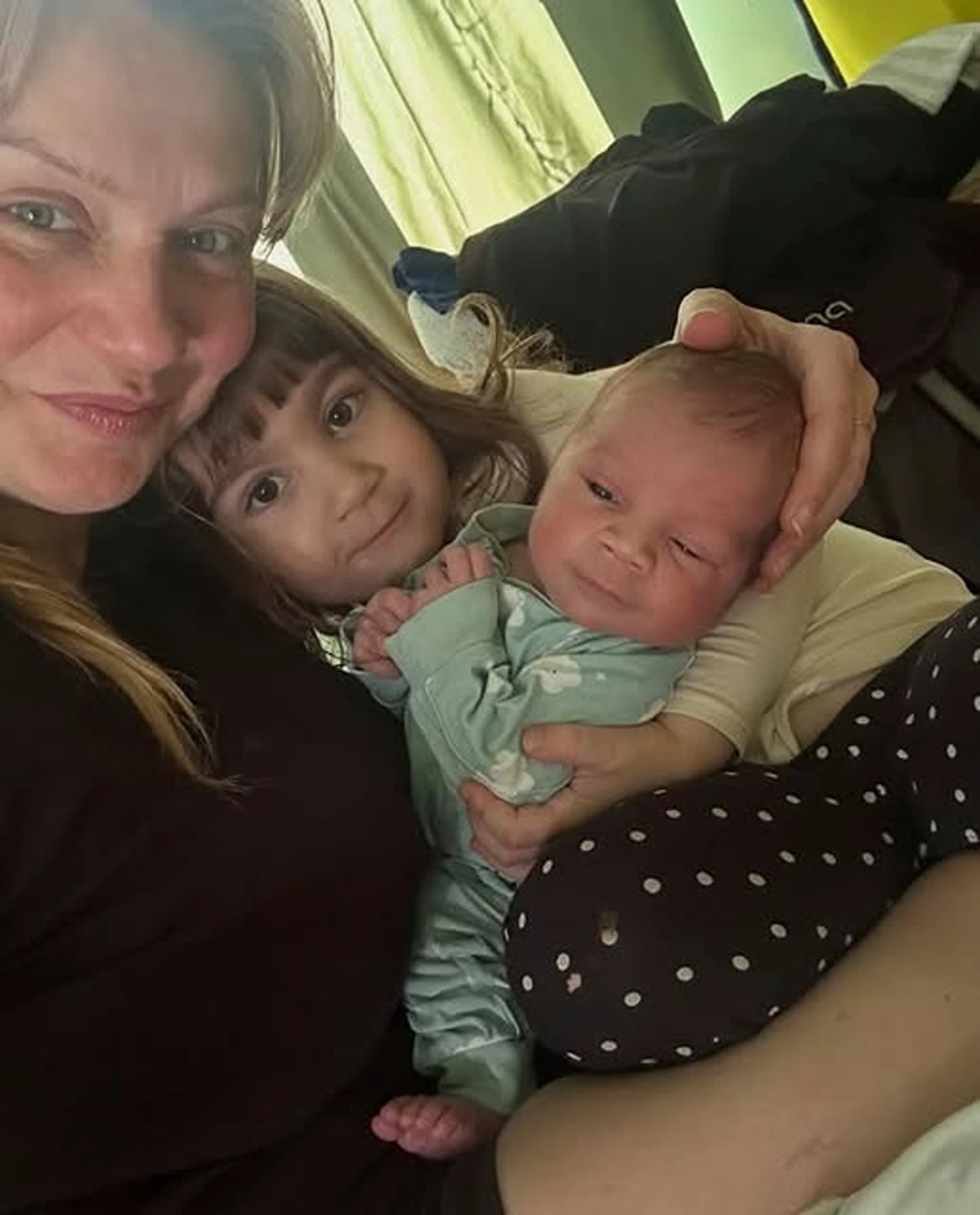 Cristina Cioran și copiii.