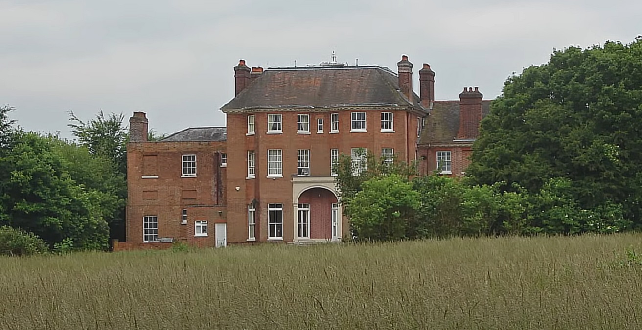 Crăciun cu scandal la Forest Lodge. O decizie de securitate creează confuzie totală