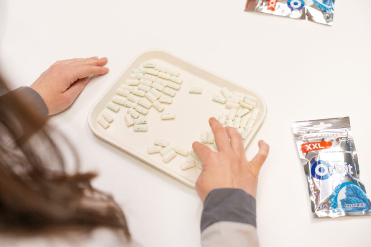 Ziua gumei de mestecat: o gustare mică cu o istorie mare