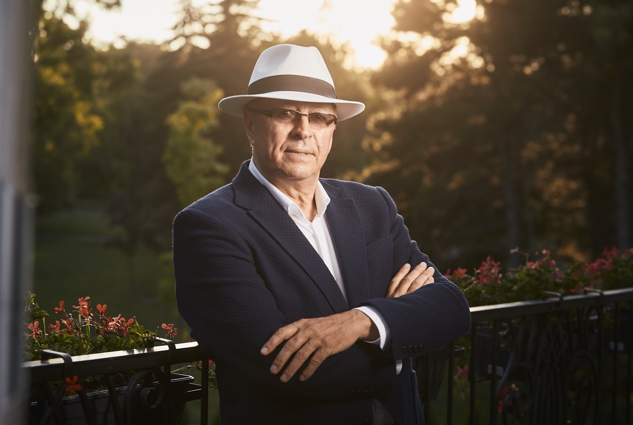 Ion Suruceanu îşi serbează ziua de naştere. Câţi ani a împlinit interpretul basarabean