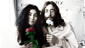 John Lennon și Yoko Ono.