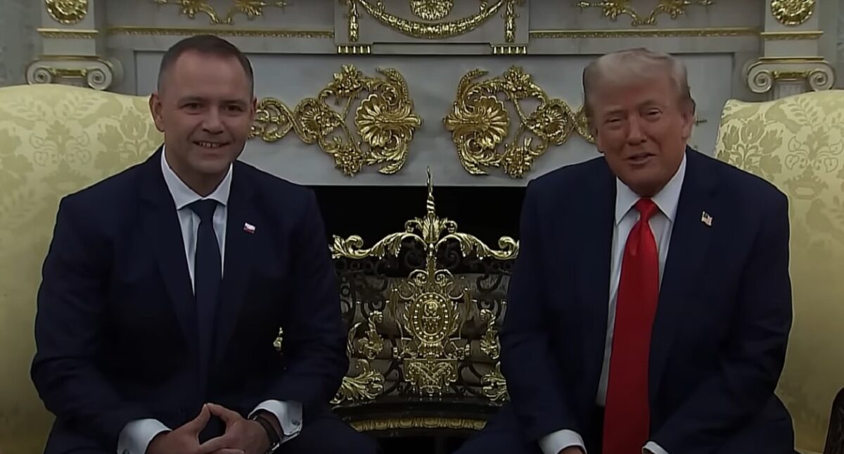 Trump i-a scris președintelui polonez Nawrocki, dar nimeni nu știe ce