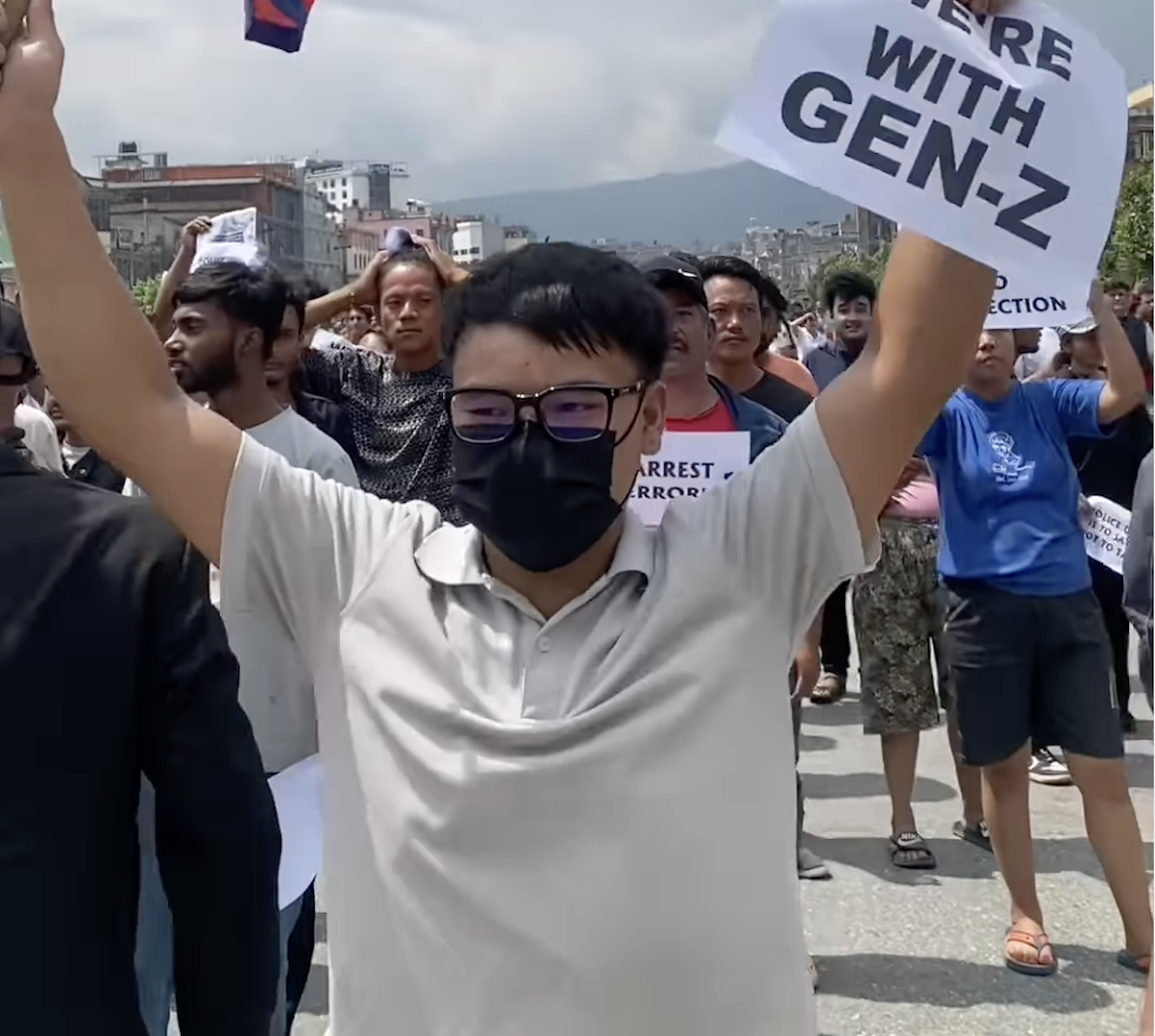 Nepal. Armata arestează 26 de persoane după protestele „Gen Z”. Premierul a demisionat, 19 morți în confruntări