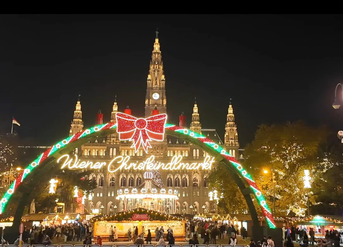 Agențiile au pregătit pachetele turistice pentru Târgurile de Crăciun. Cât te costă o escapadă în Viena