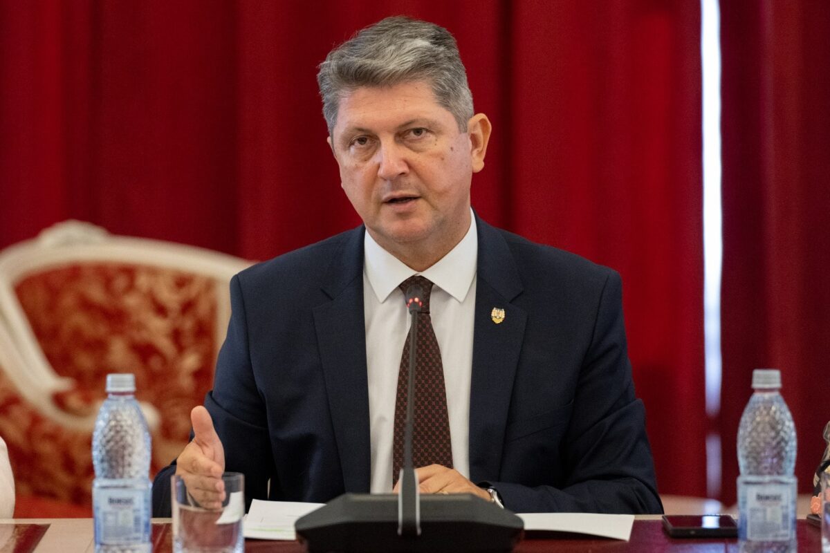 Titus Corlățean: Până nu dai jos una-două drone, te tratează alții de…