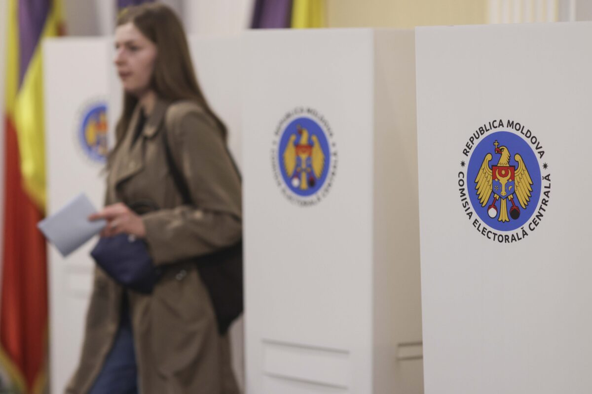 Peste 29.000 de cetăţeni moldoveni au votat în România la alegerile parlamentare