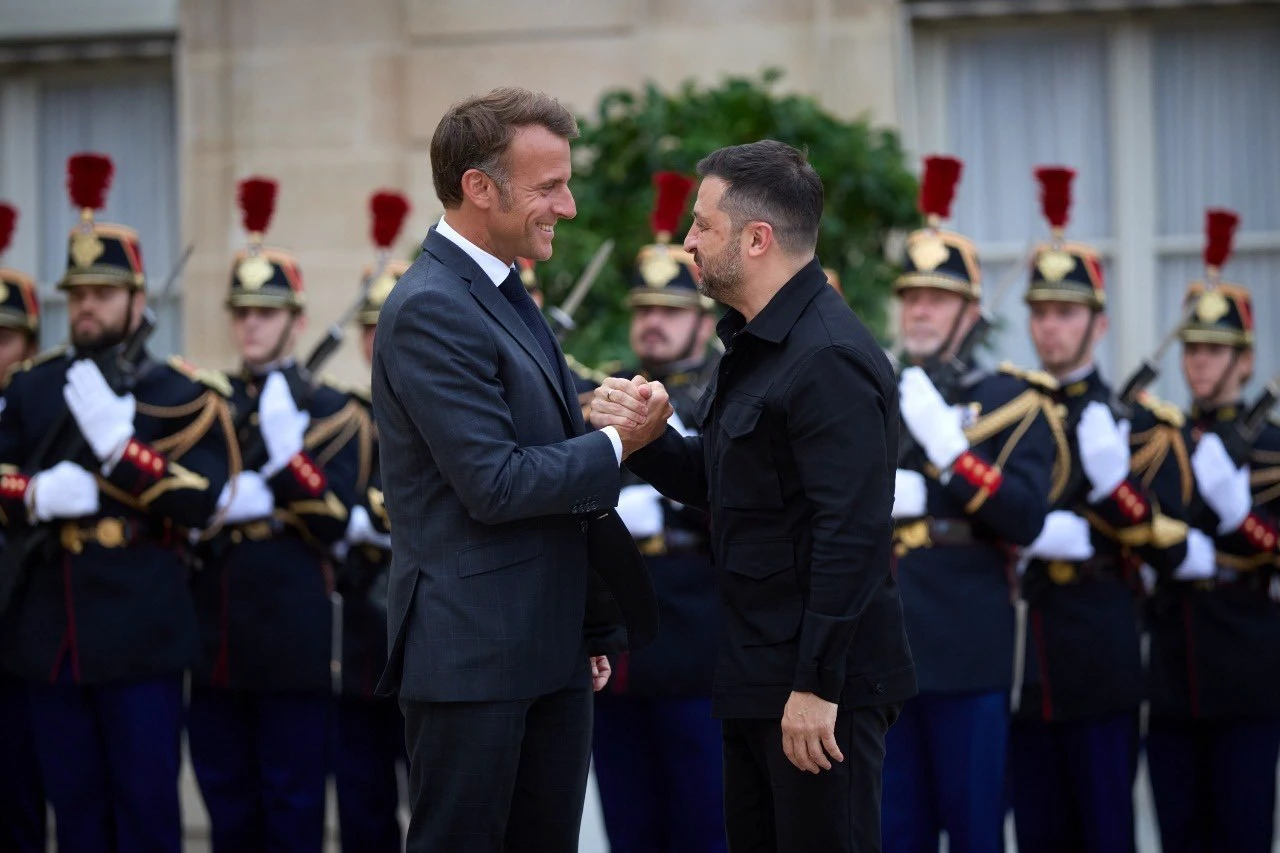 Franța își consolidează sprijinul pentru Ucraina prin producția comună de armament