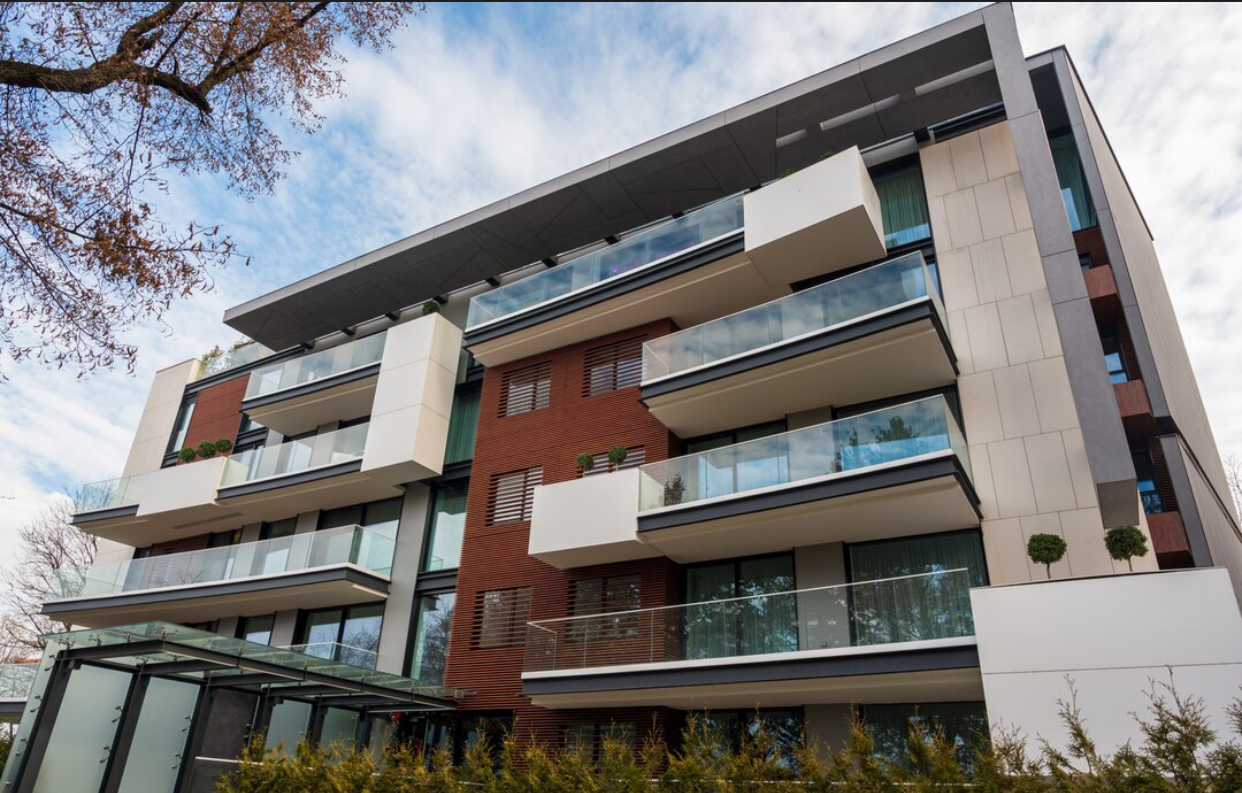 Legea Nordis, adoptată. Noi obligații pentru dezvoltatori: avansuri limitate și cont separat pentru clienți