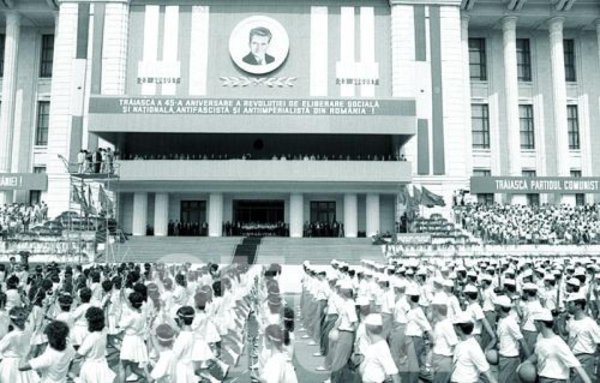 Visul ruinat al lui Ceaușescu și fantoma neterminată a Bucureștiului