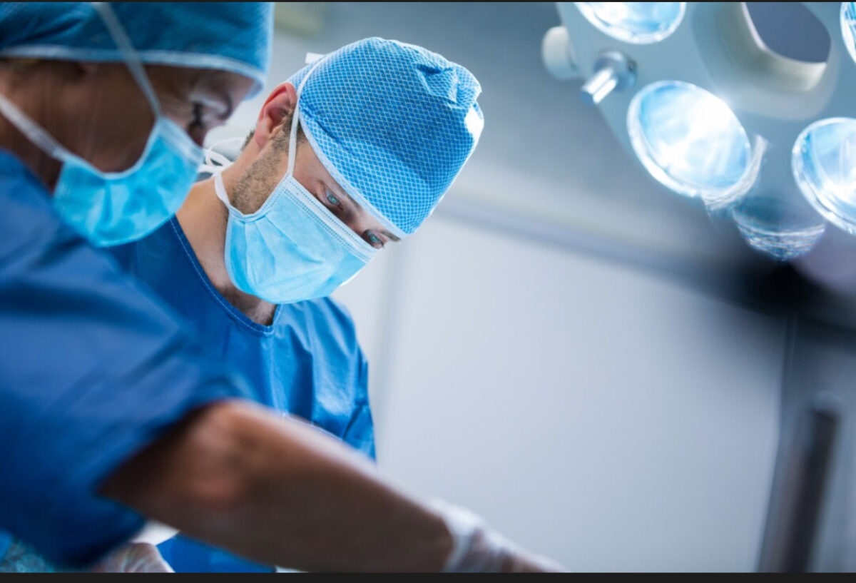 Chirurgul Sorin Ianceu, supraviețuitor al tragediei din Apuseni, anchetat pentru o intervenție estetică nereușită