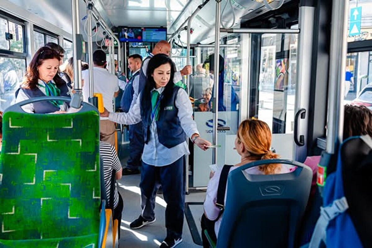 Controlorii STB, uniforme ca în reclame. Val de ironii și critici de la călători