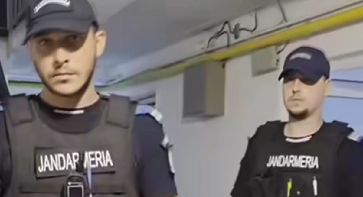 Jandarmeria zice că a acționat legal la domiciliul Dianei Șoșoacă