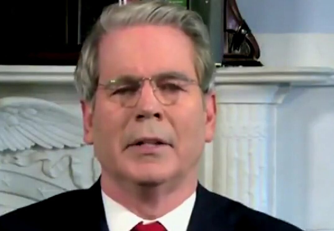 Scott Bessent a afirmat că SUA nu vor impune tarife Chinei pentru petrolul rusesc