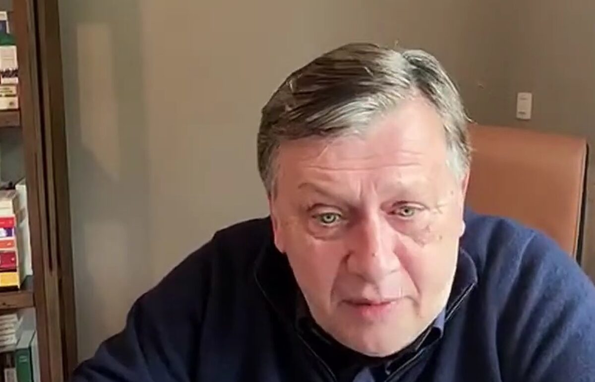 Crin Antonescu, critici la adresa lui Bolojan: Un prim-ministru are mai multe responsabilități