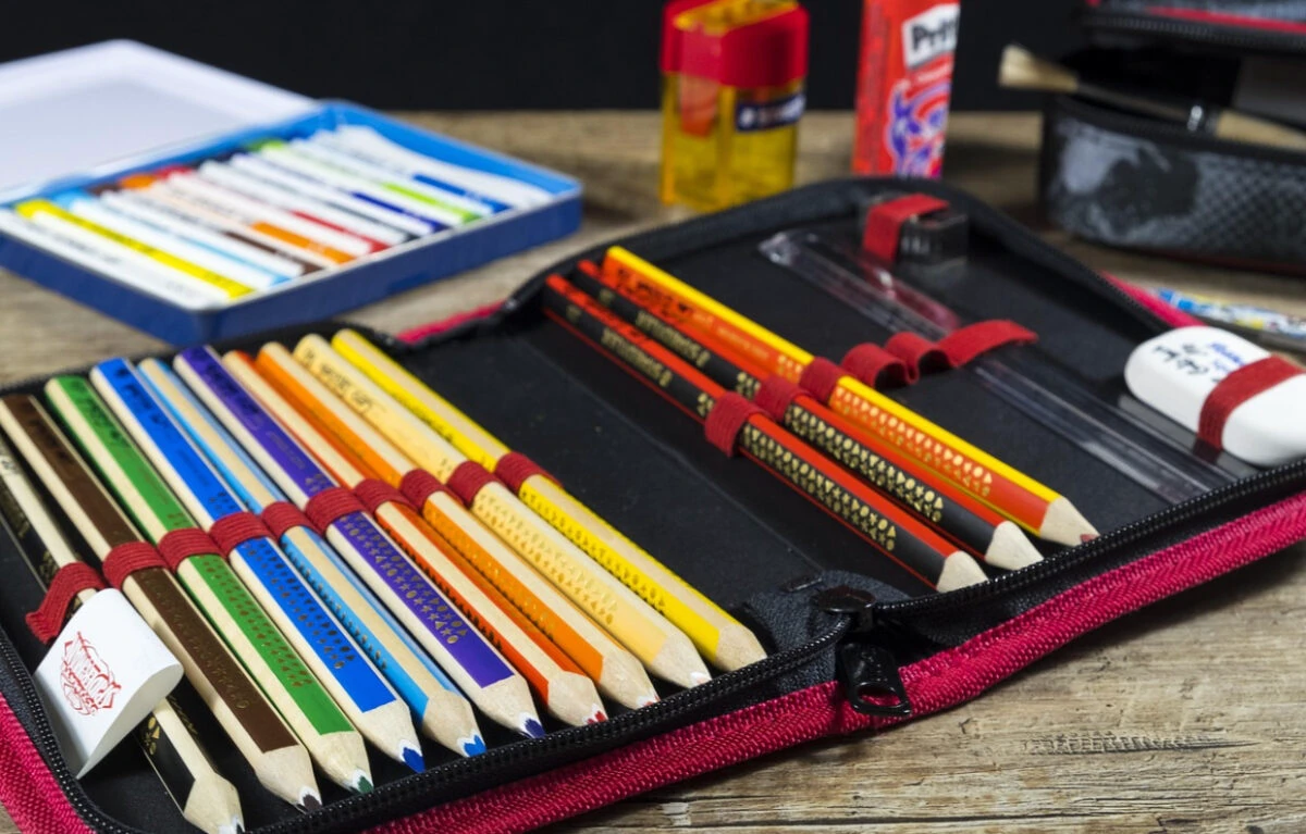 Începutul școlii, povară pentru părinți. Nu ajung 600 de lei pentru rechizite