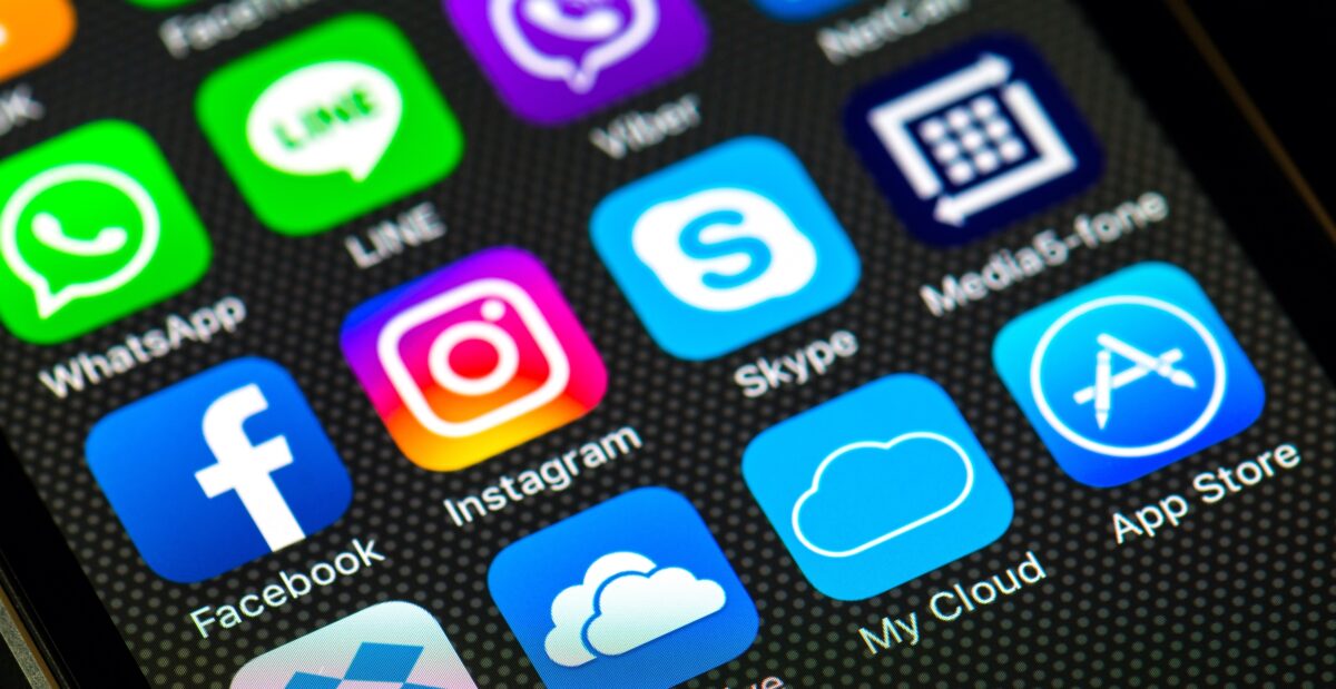 O țară europeană se pregătește să interzică accesul copiilor sub 15 ani la rețelele sociale 