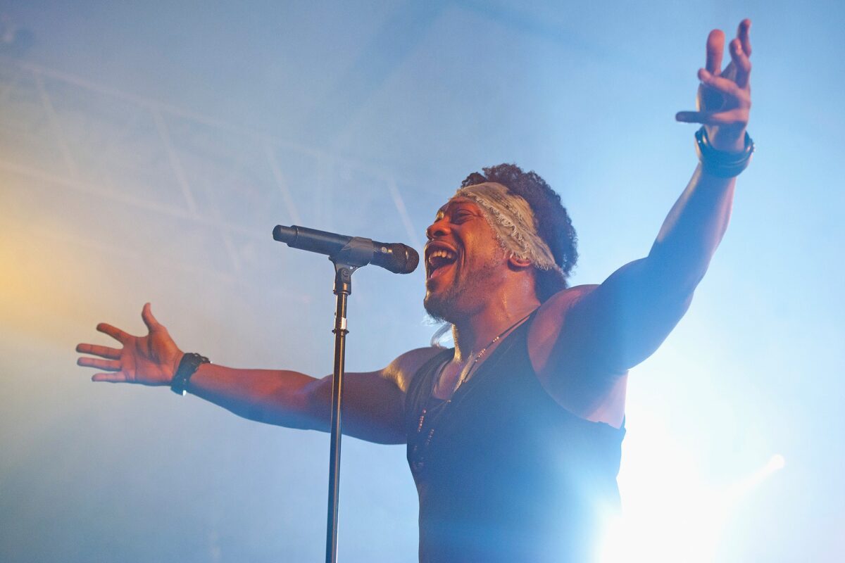 A murit un celebru cântăreț de R&B. A fost laureat cu patru premii Grammy