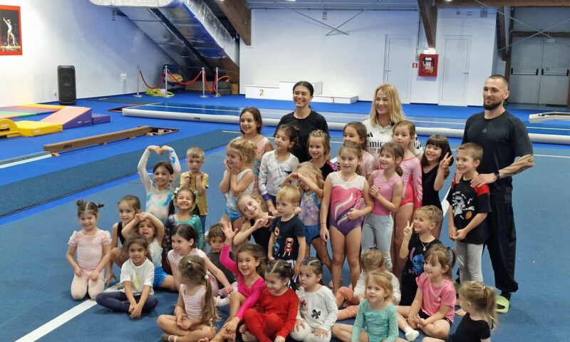 Nadia Comăneci și Diana Bulimar, alături de micile gimnaste, la GymNadia. Ce pregătește Ion Țiriac. Foto și Video