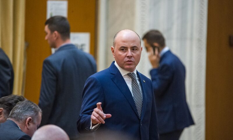 PNL Iași susține că primarii PSD nu au venit la întâlnirea cu Bolojan pentru că ar fi fost amenințați