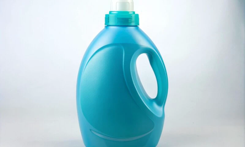 Balsamul de rufe, între mit și realitate: merită sau nu să-l mai folosești