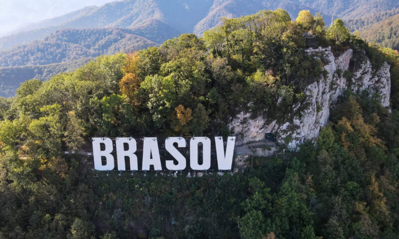 Brașovul, orașul de poveste al Transilvaniei, recomandat de The Times pentru un city break. Ce i-a impresionat pe britanici