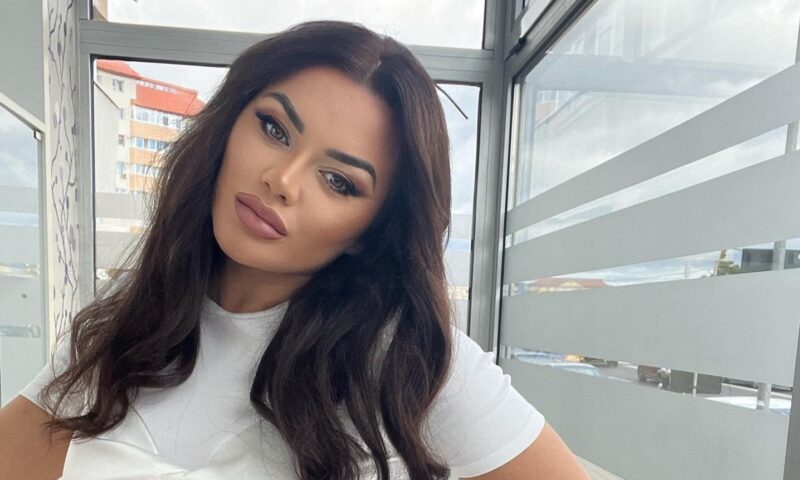 Carmen de la Sălciua, de nerecunoscut. Fanii au criticat-o