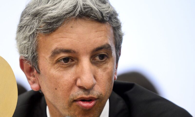 Cum a fost primit Dan Diaconescu în arest. Moment de cotitură la „Beciului domnesc”