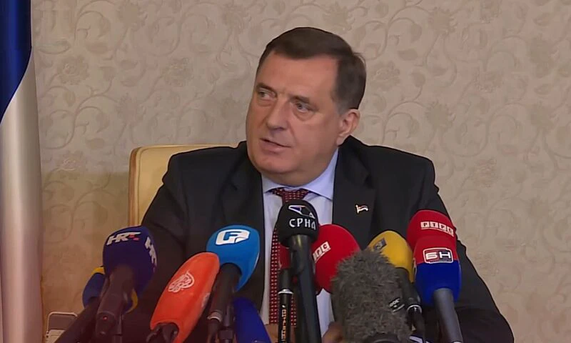 Donald Trump ridică sancțiunile impuse fostului lider sârb, Milorad Dodik