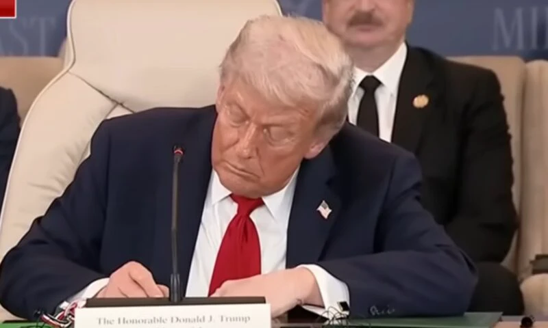 Trump a semnat legea de redeschidere a guvernului federal. Shutdown-ul s-a încheiat