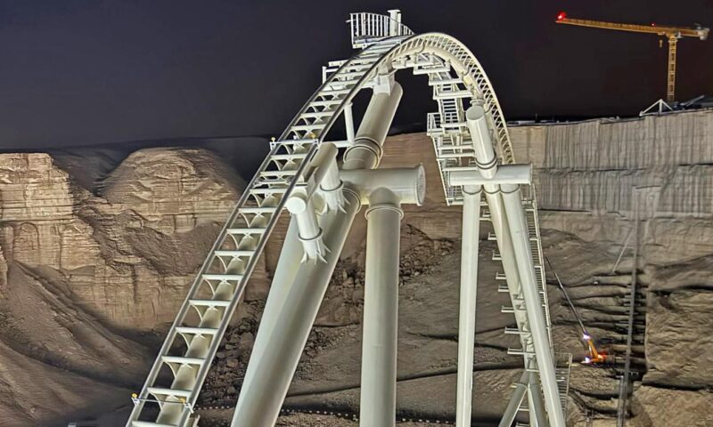 Se deschide cel mai spectaculos roller-coaster din lume: viteză amețitoare și înălțime record