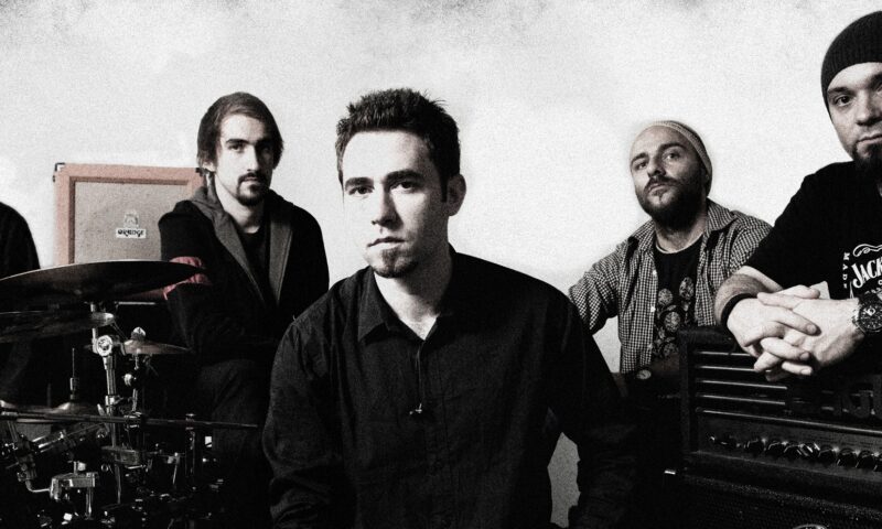 Andrei Găluț, solistul trupei „Goodbye to Gravity”, revine pe scenă la 10 ani după Colectiv