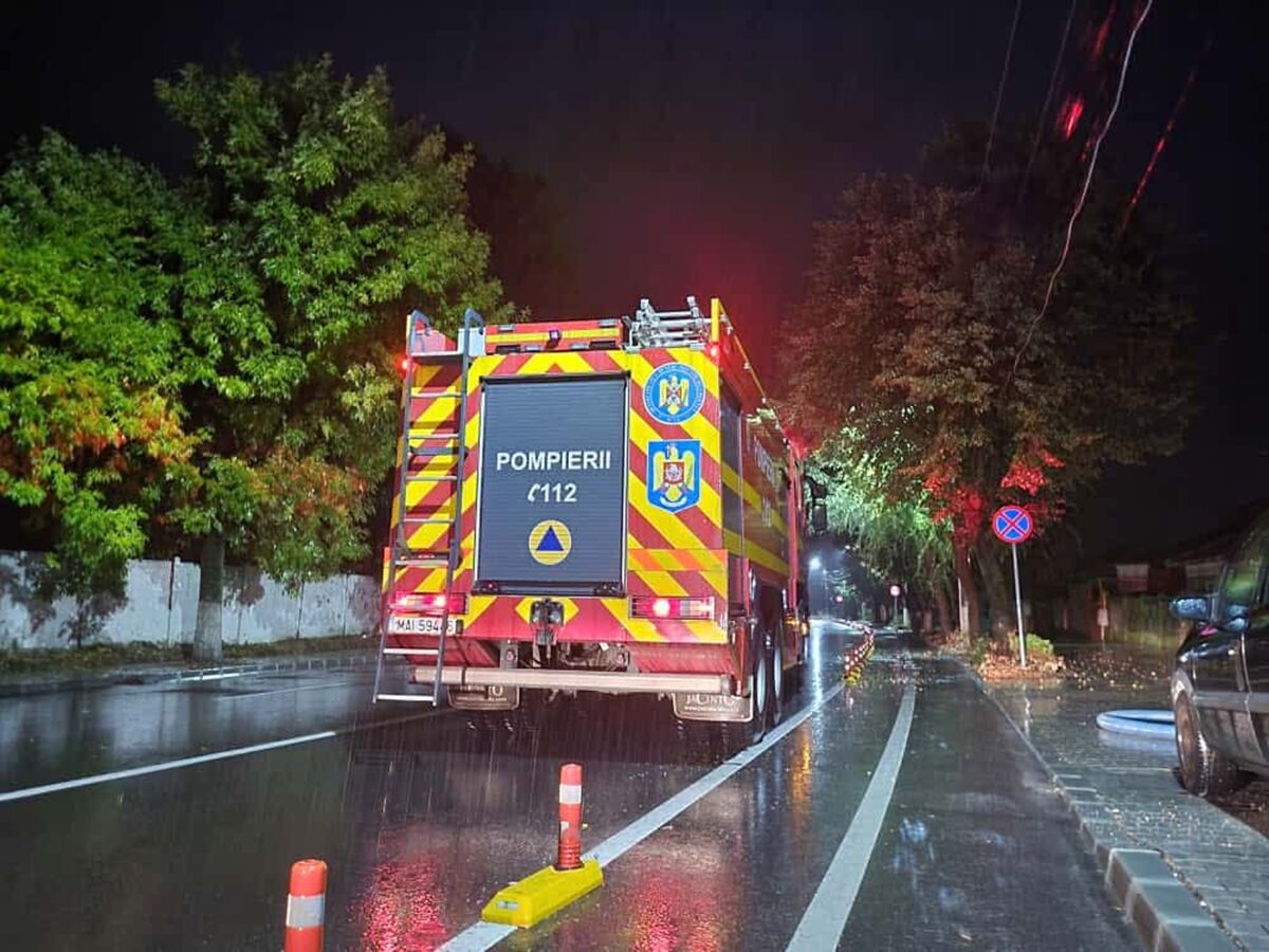 Cum arată România sub Codul roșu de ploi. Ce stricăciuni a provocat ciclonul Barbara