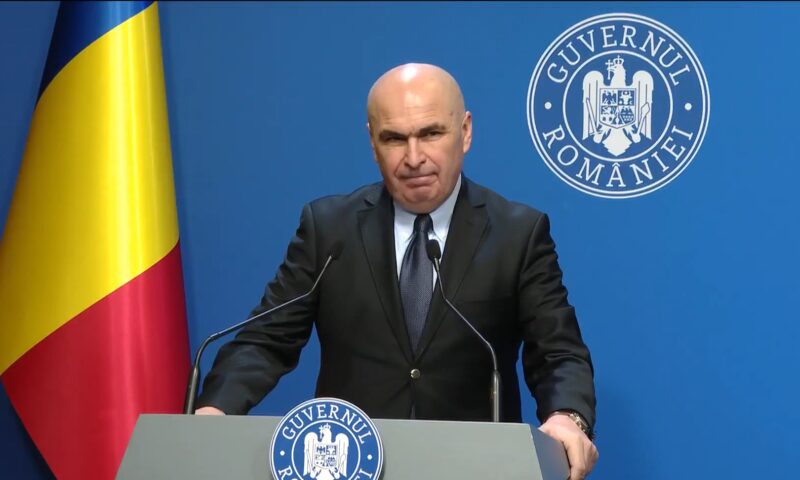 Sărăcie sau salvare? Ilie Bolojan, premierul cu "Excelul" în mână care taie fără anestezie o Românie în recesiune