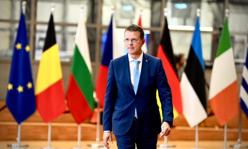 Cum comentează presa din Rusia demisia lui Moșteanu